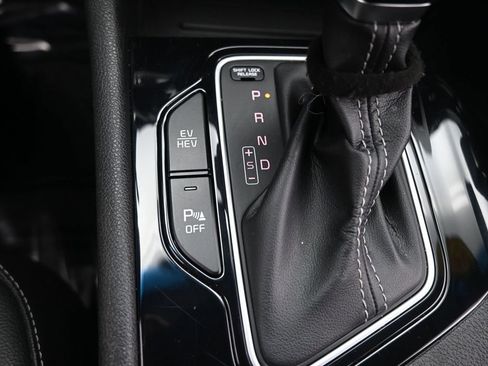 Used 2020 Kia Niro EX Premium FWD image 31
