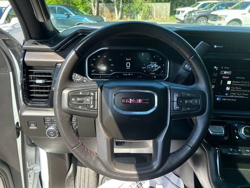Used 2025 GMC Sierra 2500 AT4X w/ Snow Plow Prep/Camper Package AWD/4WD image 24