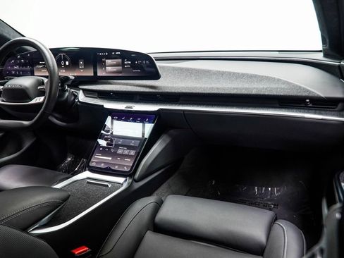 Used 2024 Lucid Air Touring AWD/4WD image 25