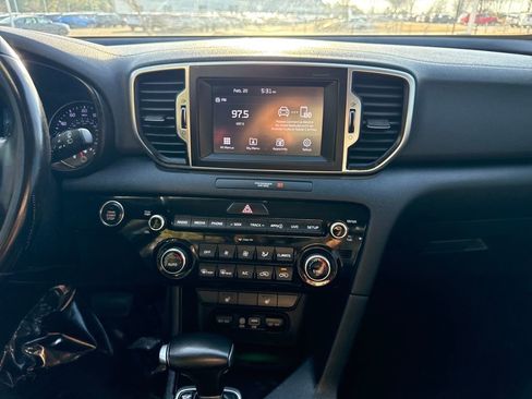 Used 2019 Kia Sportage EX image 17