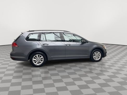 Used 2016 Volkswagen Golf S image 33