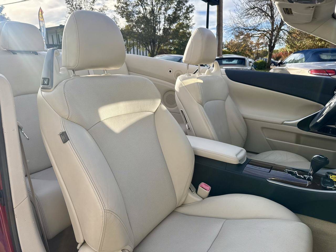 Used 2014 Lexus IS 250C w/ Navigation System Package RWD image 24