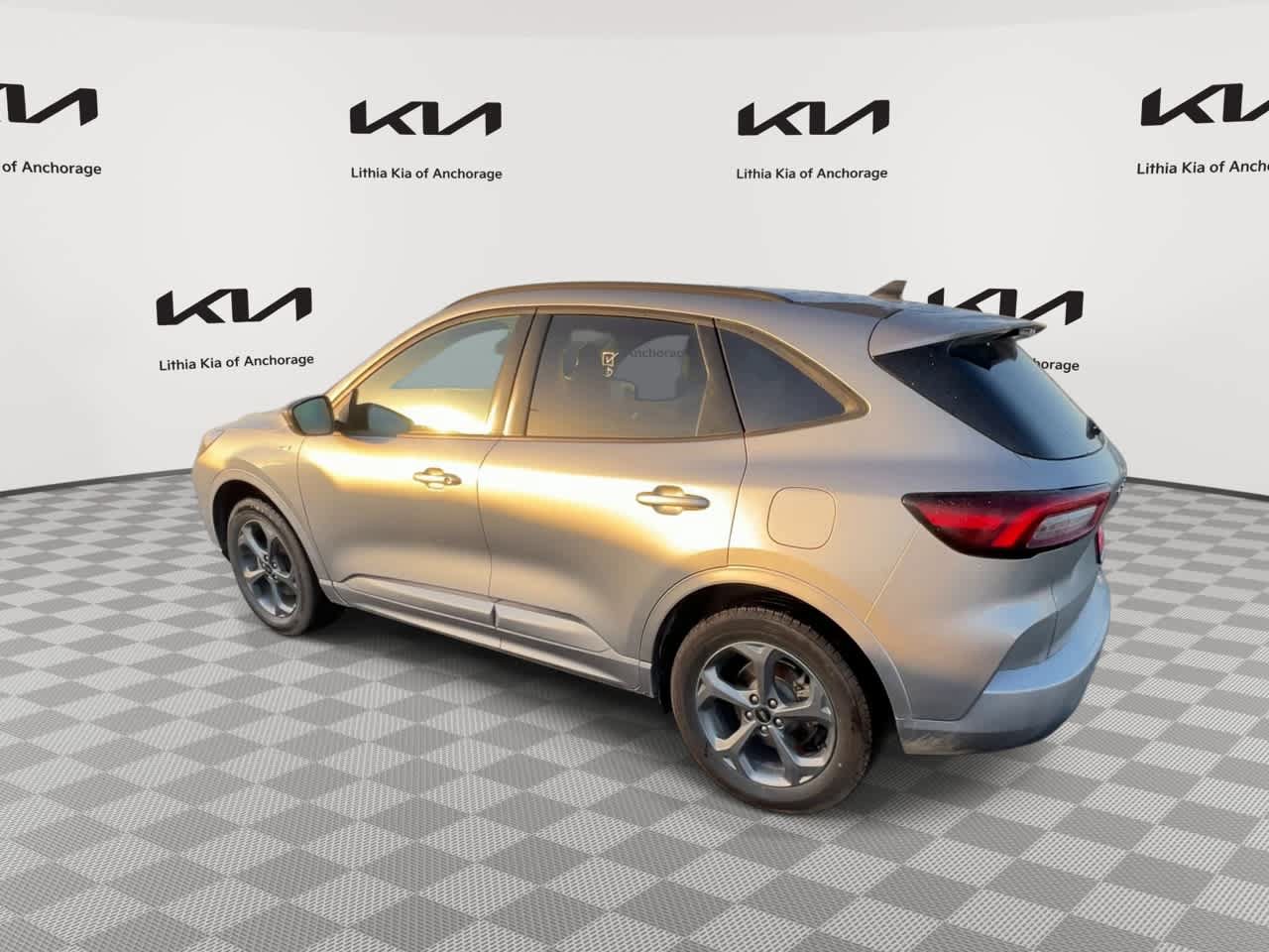 Used 2024 Ford Escape ST-Line AWD/4WD image 7
