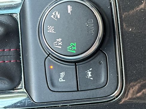 Certified 2024 Chevrolet Blazer RS w/ Driver Confidence II Package image 33