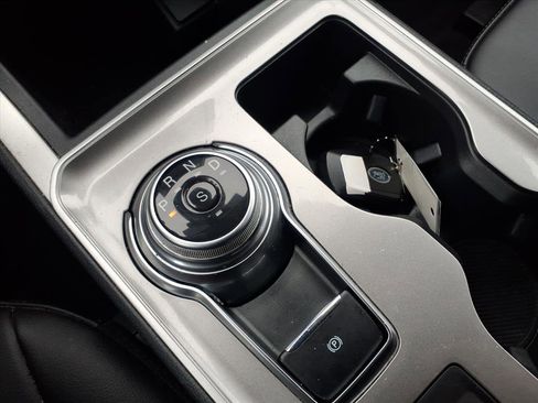 Certified 2024 Ford Edge SEL image 19