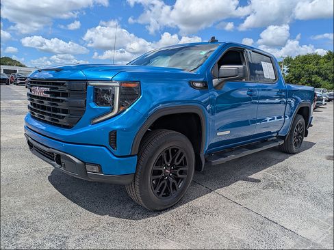 Used 2023 GMC Sierra 1500 Elevation w/ Preferred Package RWD image 8