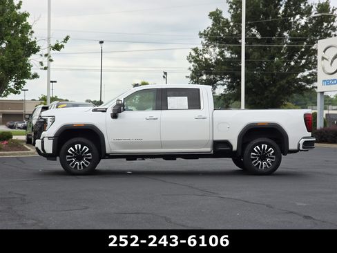 Used 2024 GMC Sierra 2500 Denali Ultimate AWD/4WD image 4