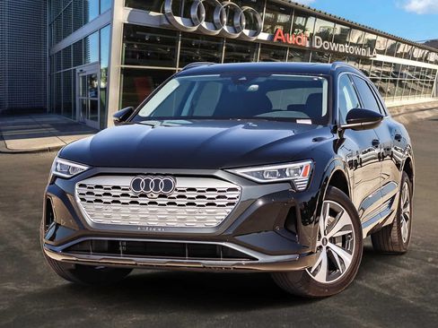 Used 2024 Audi Q8 e-tron Premium AWD/4WD image 1