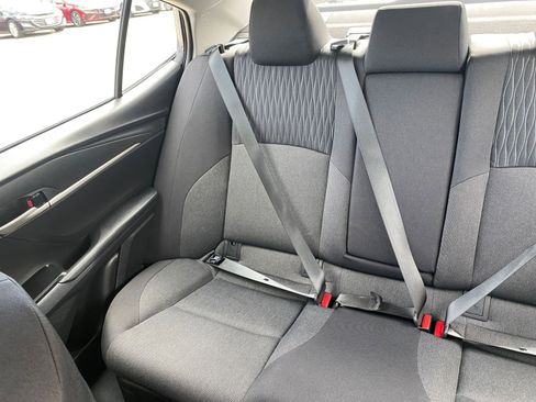 Used 2025 Toyota Camry LE image 39