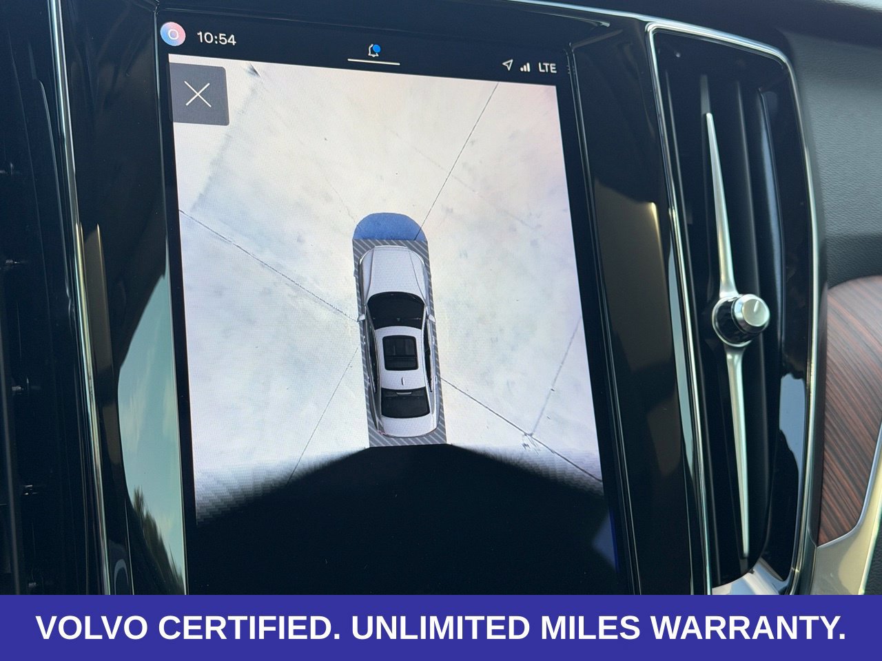 Certified 2024 Volvo S60 B5 Plus w/ Climate Package FWD image 28