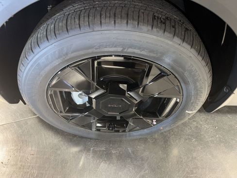 New 2026 Kia Sportage X-Line w/ X-Line Premium Package image 10