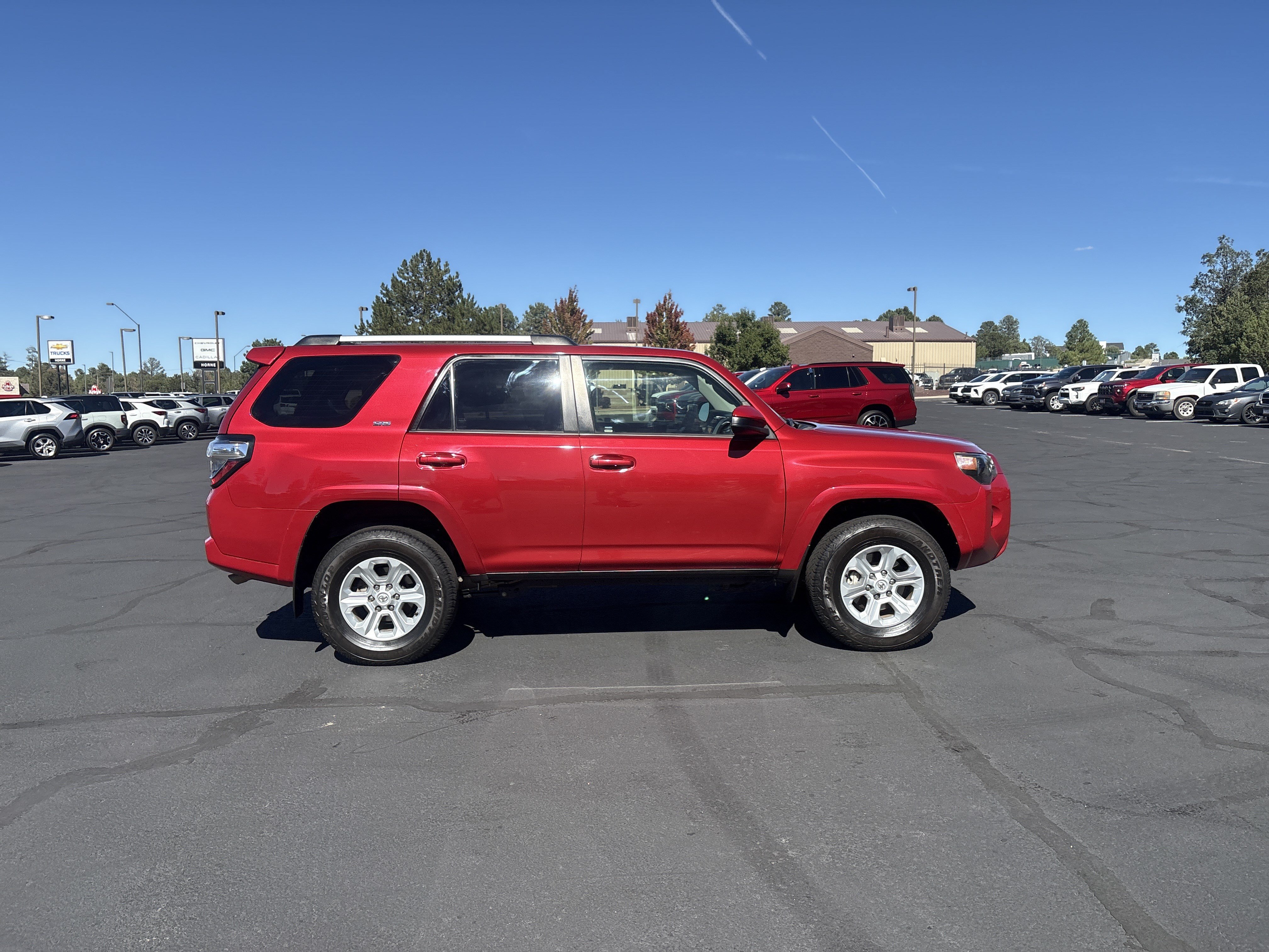 Used 2024 Toyota 4Runner SR5 AWD/4WD image 5