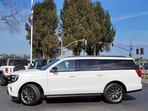 New 2026 Ford Expedition Max Platinum w/ Stealth Appearance Package image 9