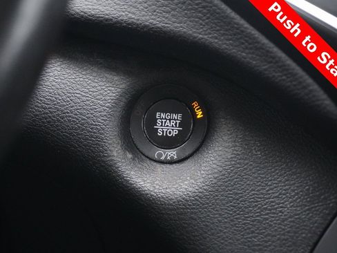 Used 2020 Jeep Cherokee Latitude Plus w/ Cold Weather Group image 18