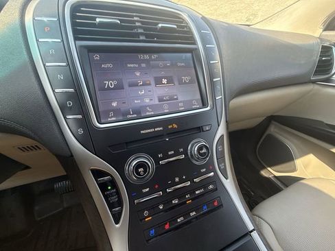 Used 2020 Lincoln Nautilus Reserve w/ Equipment Group 202A image 19