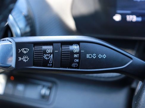 Used 2026 Chevrolet Equinox LT FWD image 23