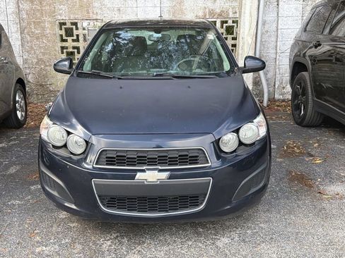 Used 2016 Chevrolet Sonic LT FWD image 2
