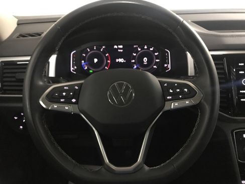 Used 2023 Volkswagen Atlas SE w/ Panoramic Sunroof Package image 16