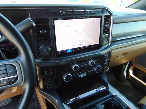 Used 2024 Ford F350 Lariat w/ Lariat Ultimate Package AWD/4WD image 12