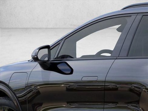 New 2025 Chevrolet Equinox EV RS image 12