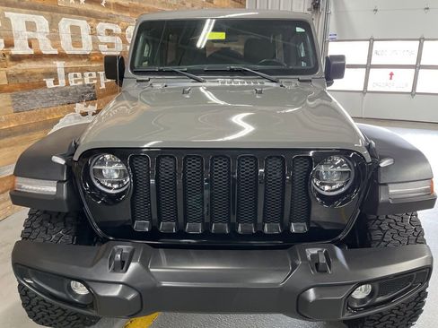 Used 2022 Jeep Wrangler Unlimited Willys image 7