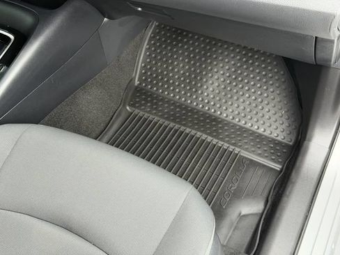Used 2022 Toyota Corolla LE FWD image 20