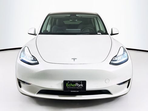 Used 2021 Tesla Model Y Long Range AWD/4WD image 2
