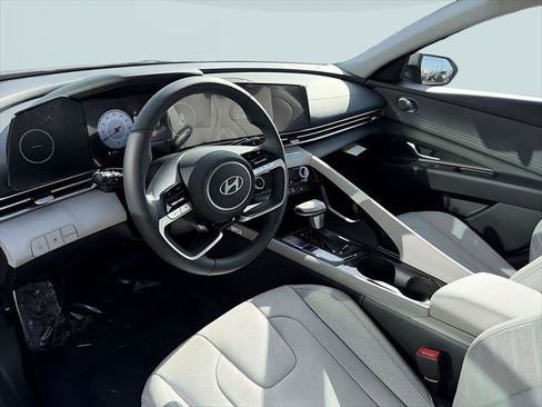 New 2026 Hyundai Elantra Limited FWD image 15