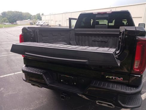 Used 2023 GMC Sierra 1500 AT4 w/ Technology Package image 33