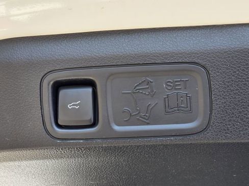 Used 2020 Ford Expedition Max Platinum image 33