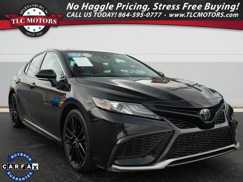Used 2021 Toyota Camry XSE FWD image 1