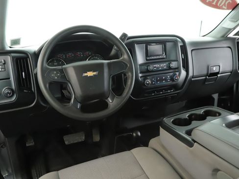 Used 2014 Chevrolet Silverado 1500 W/T w/ Trailering Package image 2