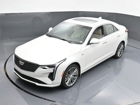 Used 2020 Cadillac CT4 Premium Luxury image 33
