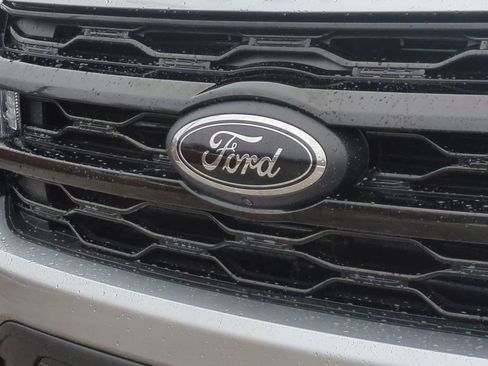 Used 2023 Ford Expedition Limited image 12