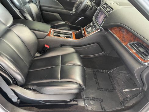 Used 2020 Lincoln Continental Standard 4dr Sedan image 27