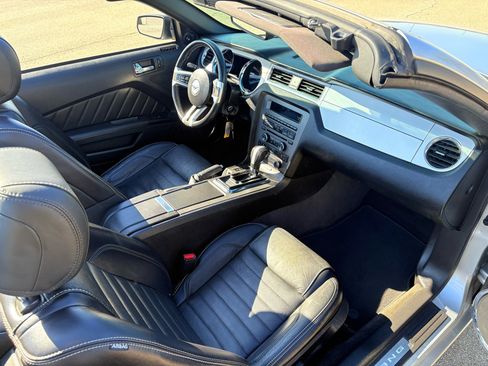 Used 2014 Ford Mustang Premium image 43