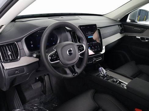 Used 2025 Volvo XC90 B6 Ultra image 7