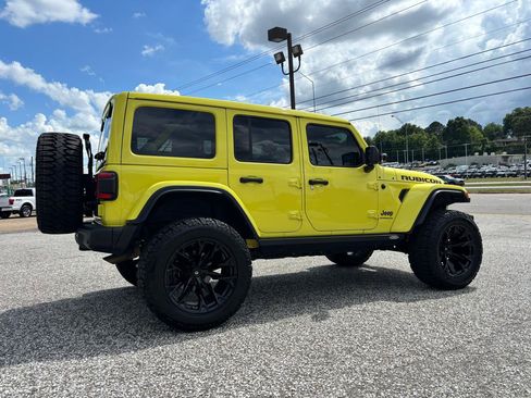 Used 2023 Jeep Wrangler Unlimited Rubicon 392 w/ Xtreme Recon 35" Tire Package AWD/4WD image 9