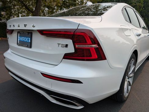Used 2021 Volvo S60 T5 Momentum w/ Advanced Package AWD/4WD image 25