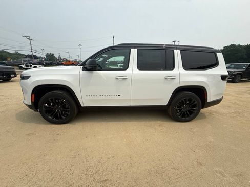 New 2026 Jeep Grand Wagoneer Summit AWD/4WD image 2