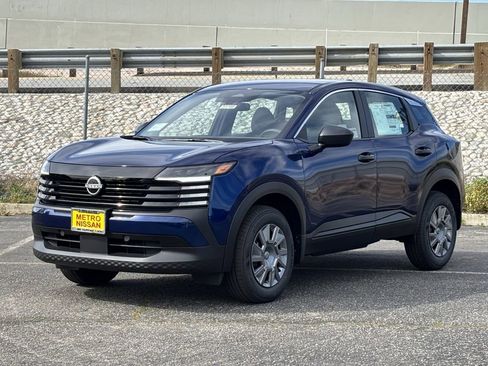 New 2026 Nissan Kicks S image 5