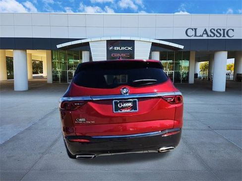 Used 2024 Buick Enclave Premium image 7