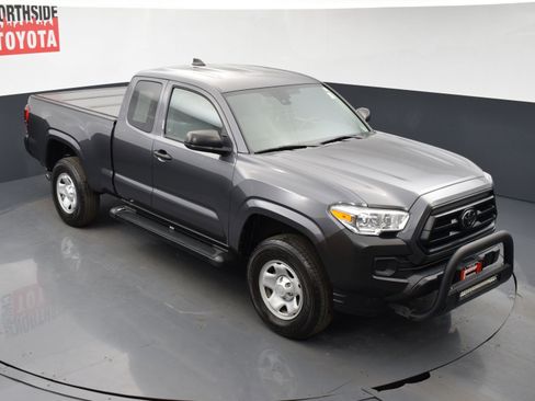 Used 2022 Toyota Tacoma SR image 24