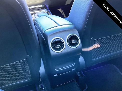 Used 2021 Mercedes-Benz GLA 250 image 10