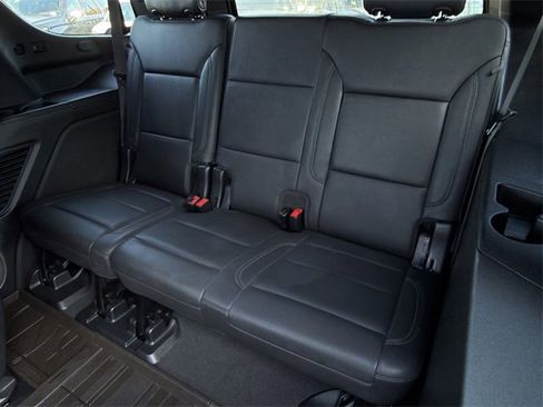 Used 2023 Chevrolet Tahoe Z71 w/ Luxury Package image 31