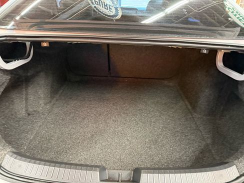 Used 2019 Volkswagen Jetta S image 18