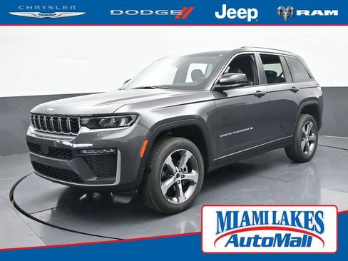 New 2026 Jeep Grand Cherokee Limited AWD/4WD image 1