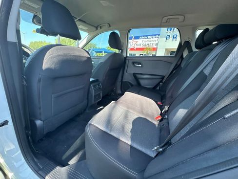 Used 2021 Nissan Rogue SV FWD image 18