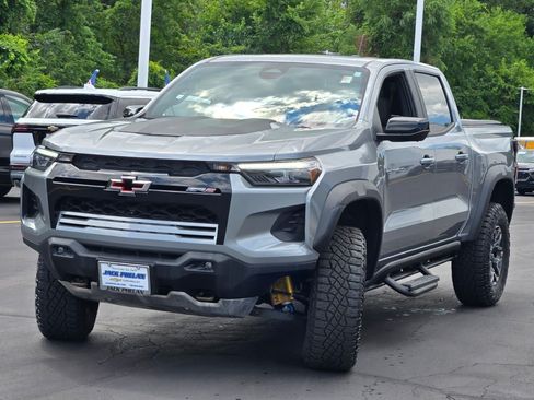 Used 2023 Chevrolet Colorado ZR2 w/ ZR2 Convenience Package III AWD/4WD image 5