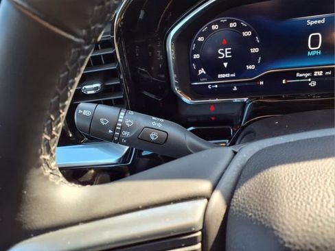 Used 2025 Chevrolet Silverado 1500 LT w/ Safety Package image 17